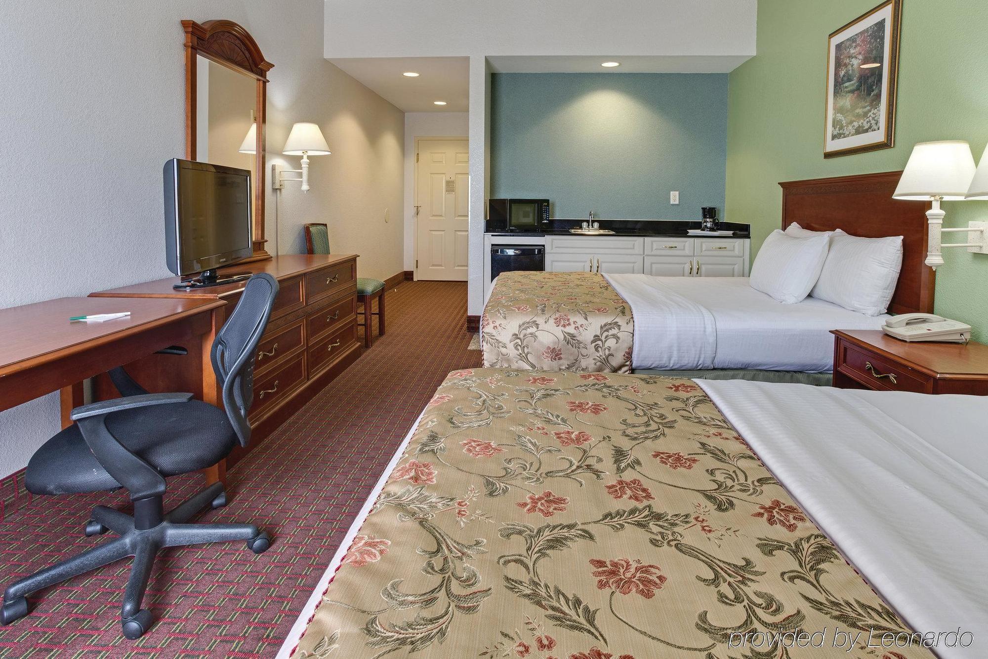 La Quinta By Wyndham Tampa Bay Area-Tampa South Hotel Exterior photo
